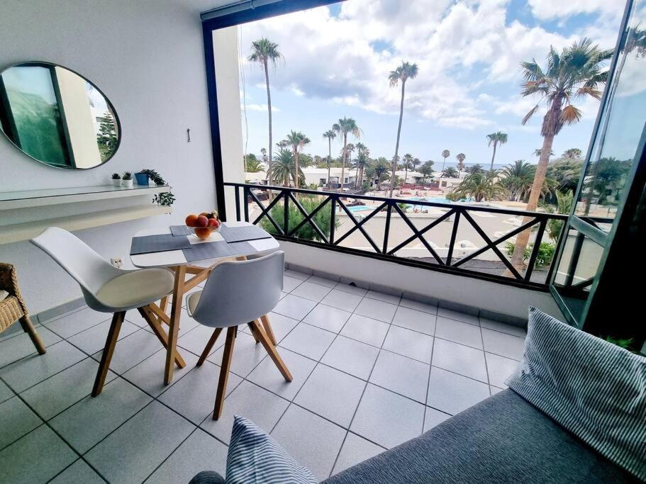 דירות קוסטה טגוויסה Luxury Ocean View Playa Roca מראה חיצוני תמונה