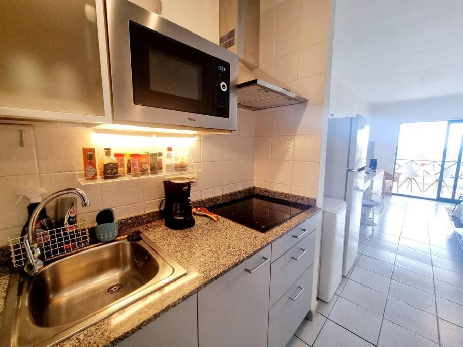 דירות קוסטה טגוויסה Luxury Ocean View Playa Roca מראה חיצוני תמונה