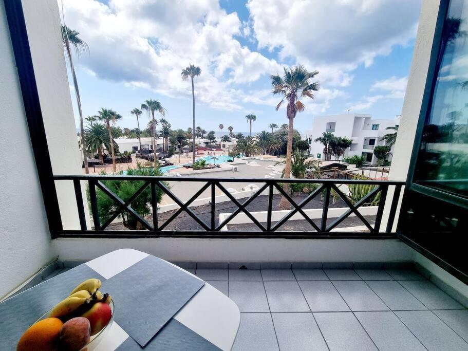 דירות קוסטה טגוויסה Luxury Ocean View Playa Roca מראה חיצוני תמונה
