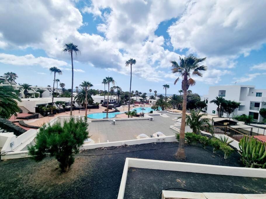 דירות קוסטה טגוויסה Luxury Ocean View Playa Roca מראה חיצוני תמונה
