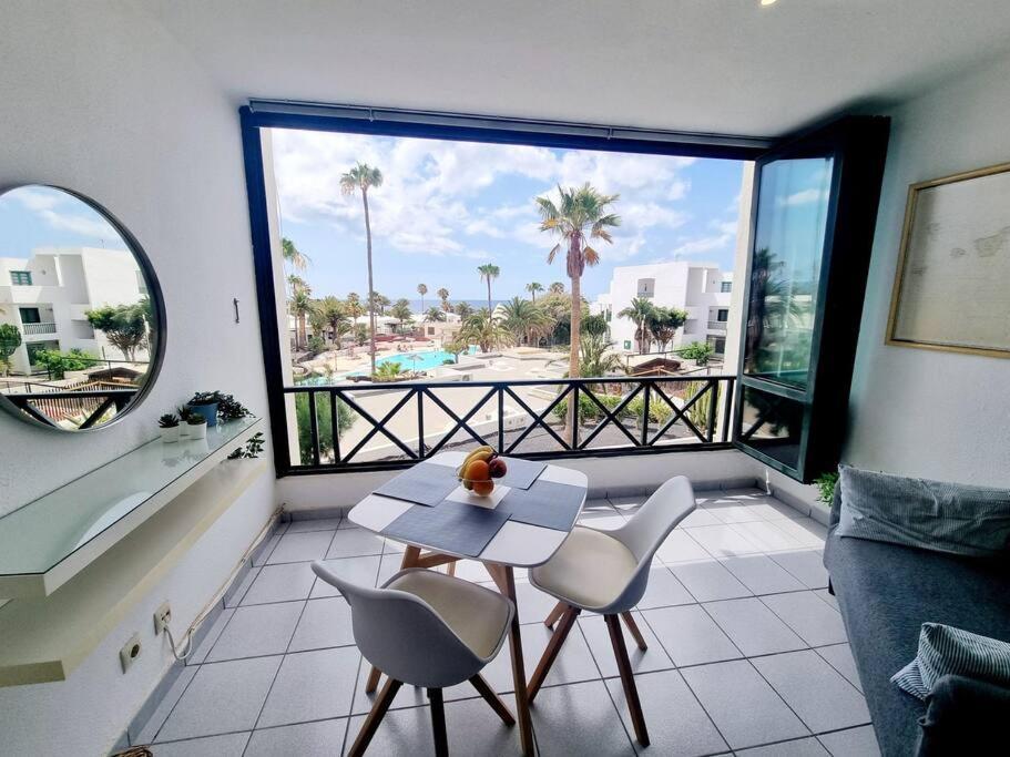 דירות קוסטה טגוויסה Luxury Ocean View Playa Roca מראה חיצוני תמונה
