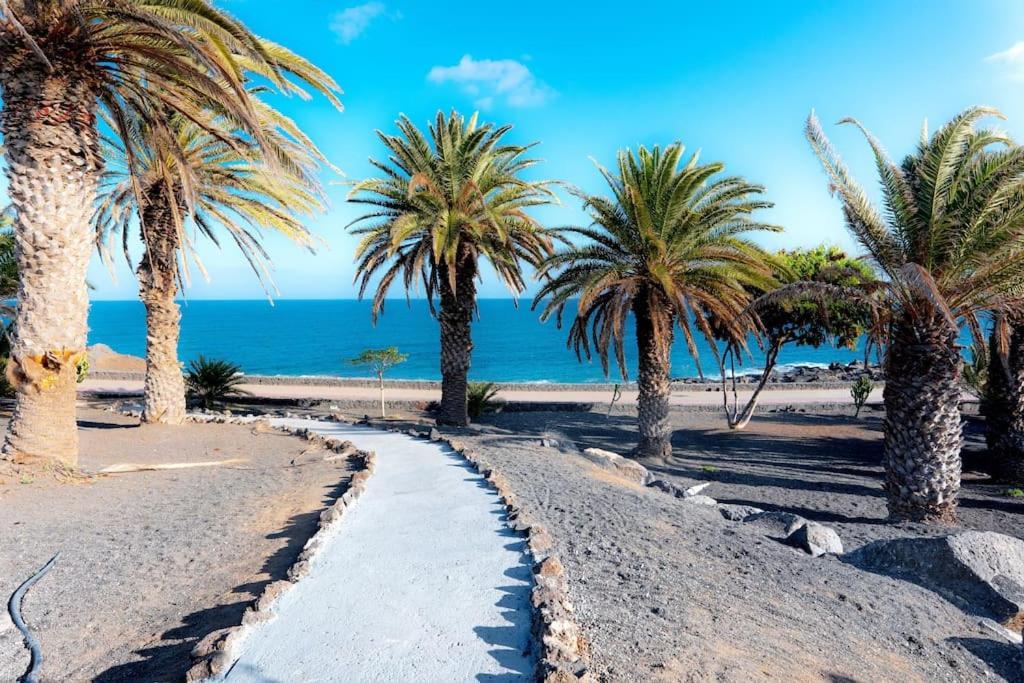 דירות קוסטה טגוויסה Luxury Ocean View Playa Roca מראה חיצוני תמונה